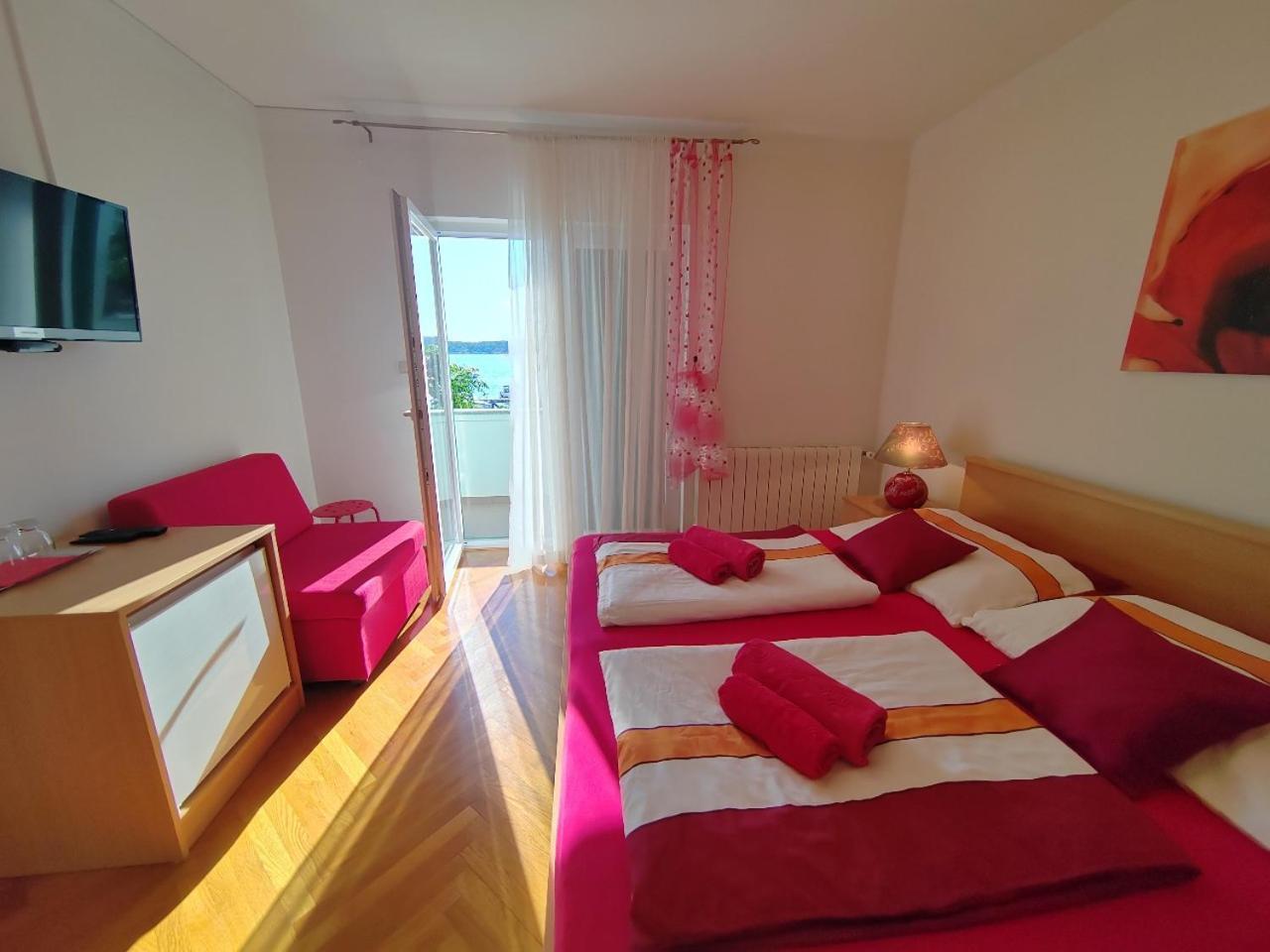 Room'S Brica Barbat na Rabu ภายนอก รูปภาพ